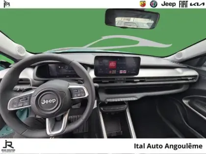 Photo 7 Jeep Avenger  1.2 Turbo T3 100ch MHEV Altitude BVR6 eHybrid