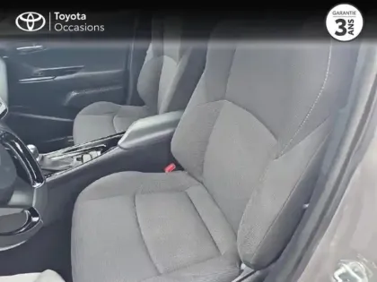 Photo 10 Toyota C-HR  122h Design 2WD E-CVT RC18