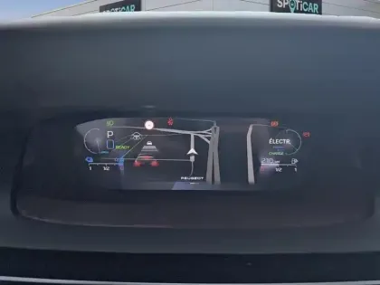 Photo 20 Peugeot 308  PHEV 180 e-EAT8 GT