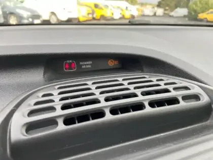 Photo 25 Citroën C1  Airscape VTi 72 S&S Feel