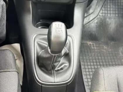 Photo 23 Citroën C3 Gén. III Ph2 Feel Pack 5