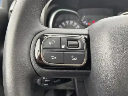 Photo 18 Citroën C3 Aircross  BlueHDi 100 BVM5 Shine