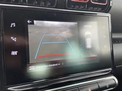 Photo 25 Citroën C3 Aircross  BlueHDi 100 BVM5 Shine