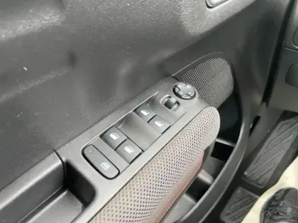 Photo 19 Citroën C3 Aircross  BlueHDi 100 BVM5 Shine