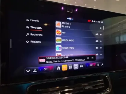 Photo 24 Mercedes CLA  220 AMG Line