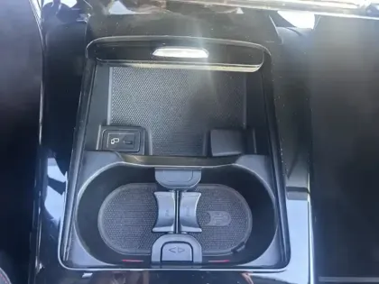 Photo 17 Mercedes CLA  200 d Coupé AMG Line