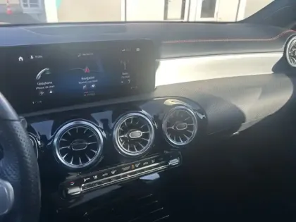 Photo 20 Mercedes CLA  200 d Coupé AMG Line