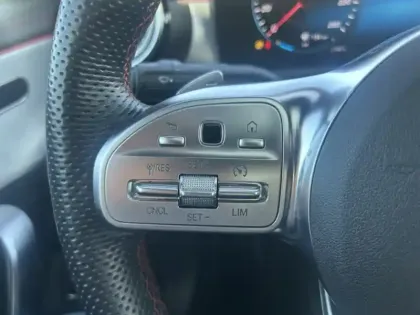 Photo 11 Mercedes CLA  200 d Coupé AMG Line