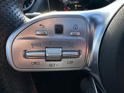 Photo 18 Mercedes Classe B 200 AMG Line Edition