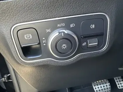 Photo 19 Mercedes Classe B 200 AMG Line Edition