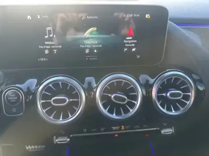 Photo 16 Mercedes Classe B 200 AMG Line Edition