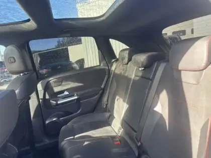 Photo 12 Mercedes Classe B 200 AMG Line Edition