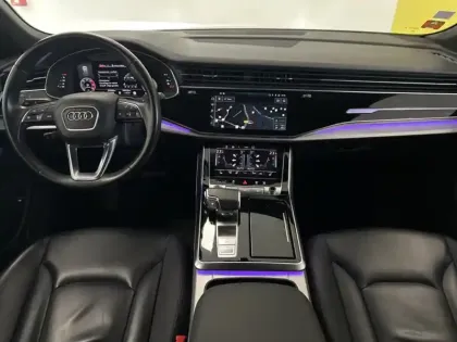 Photo 10 Audi Q8 50 TDI quattro 3.0 286 ch BVA8