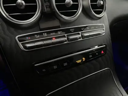 Photo 22 Mercedes Classe GLC GLC 300de 4MATIC SUV AMG Line