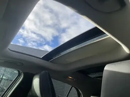 Photo 25 Mercedes GLA 200 d Sensation