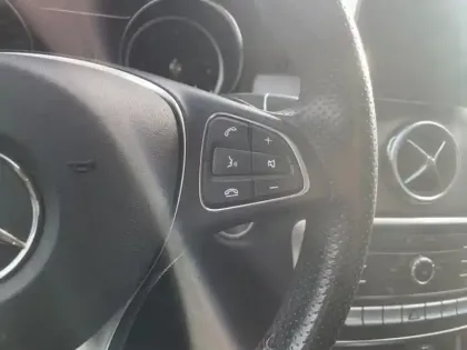 Photo 18 Mercedes GLA 200 d Sensation