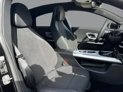 Photo 16 Mercedes CLA  200 AMG Line