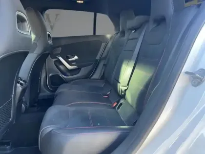 Photo 26 Mercedes CLA  200 d Shooting Brake AMG L