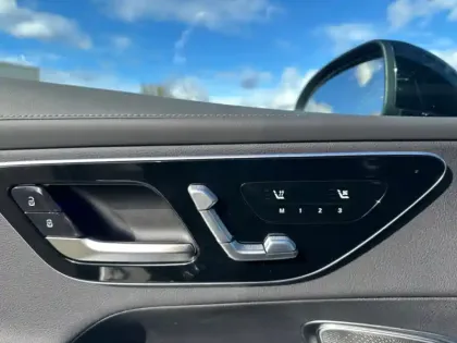 Photo 13 Mercedes Classe GLC GLC 220 d 4MATIC Coupé AMG Lin