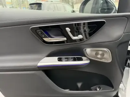 Photo 22 Mercedes Classe GLC Gén. II (X254) Ph1 AMG Line 5