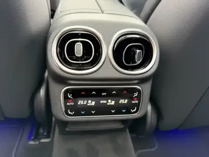 Photo 24 Mercedes Classe GLC Gén. II (X254) Ph1 AMG Line 5