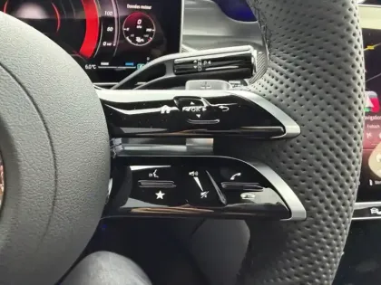 Photo 17 Mercedes Classe GLC GLC 220 d 4MATIC AMG Line