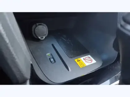 Photo 23 Toyota Yaris Hybride 116h Premiere AWD