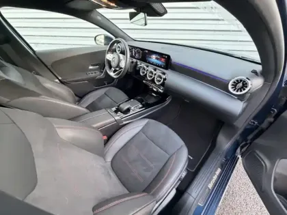 Photo 10 Mercedes Classe A 180 AMG Line