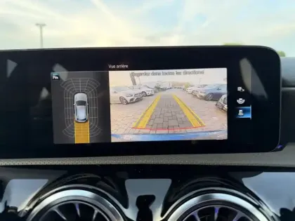 Photo 15 Mercedes Classe A 180 AMG Line