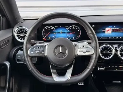 Photo 17 Mercedes Classe A 180 AMG Line