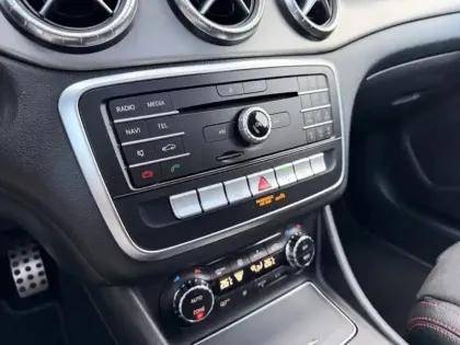 Photo 14 Mercedes CLA 220 d SB Fascination