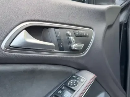 Photo 11 Mercedes CLA 220 d SB Fascination