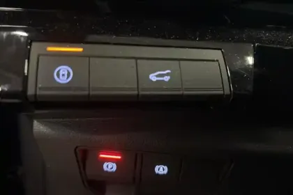 Photo 15 Renault Austral E-Tech full hybrid 200 GSR2 Iconic esprit Alpine