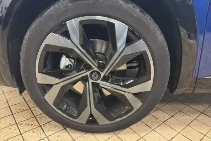 Photo 12 Renault Austral E-Tech full hybrid 200 GSR2 Iconic esprit Alpine