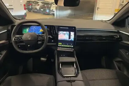 Photo 8 Renault Austral E-Tech full hybrid 200 GSR2 Iconic esprit Alpine