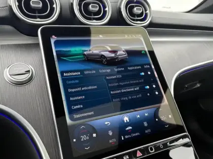 Photo 22 Mercedes Classe C 300 e Hybrid EQ AMG Line +