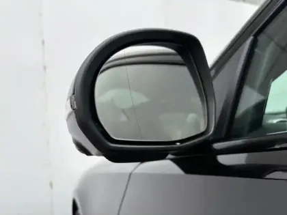 Photo 10 Mercedes Classe C 300 e Hybrid EQ AMG Line +