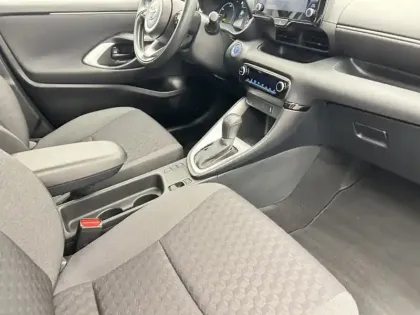 Photo 18 Toyota Yaris Hybride 116h Dynamic