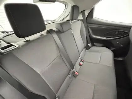 Photo 23 Toyota Yaris Hybride 116h Dynamic