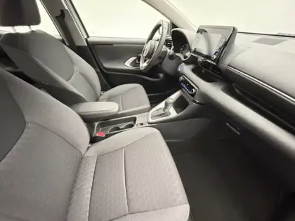 Photo 22 Toyota Yaris Hybride 116h Dynamic