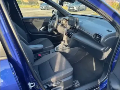 Photo 19 Toyota Yaris Hybride 1.5 HYBRID 116H DESIGN AUTO