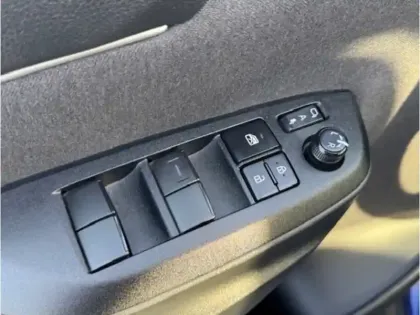 Photo 21 Toyota Yaris Hybride 1.5 HYBRID 116H DESIGN AUTO