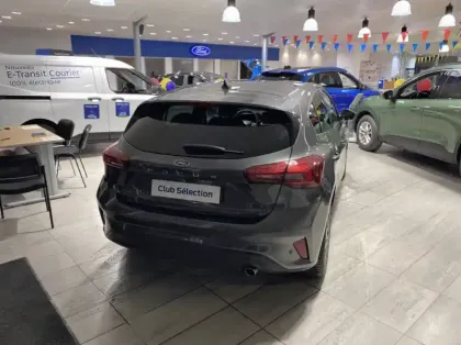 Photo 21 Ford Focus Gén. IV Ph2 Titanium X Business 5