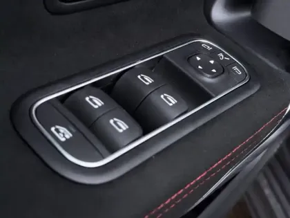 Photo 59 Mercedes Classe A 180 AMG Line