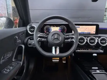 Photo 53 Mercedes Classe A 180 AMG Line