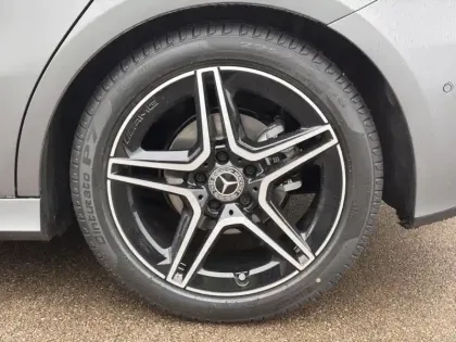 Photo 71 Mercedes Classe A 180 AMG Line