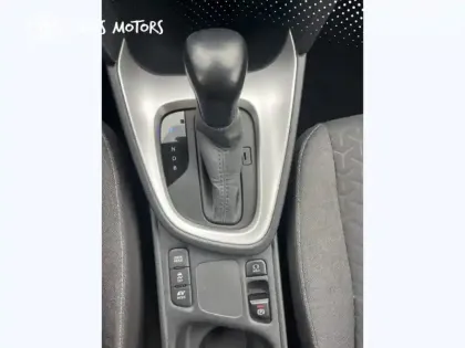 Photo 14 Toyota Yaris Hybride 116h Design