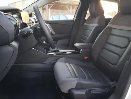 Photo 19 Citroën C4 III BlueHDi 130 S&S EAT8 Shine