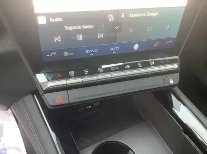 Photo 15 Renault Austral E-Tech full hybrid 200 GSR2 Techno esprit Alpine