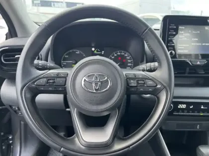 Photo 12 Toyota Yaris Hybride 116h Dynamic